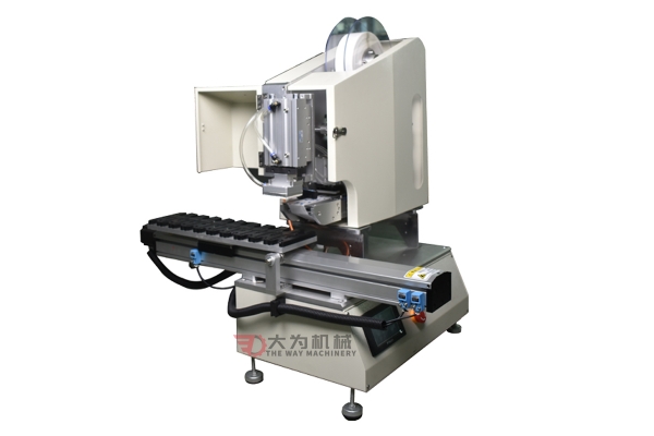 【貼標(biāo)機(jī)】全自動(dòng)貼標(biāo)機(jī)如何操作？(圖1)